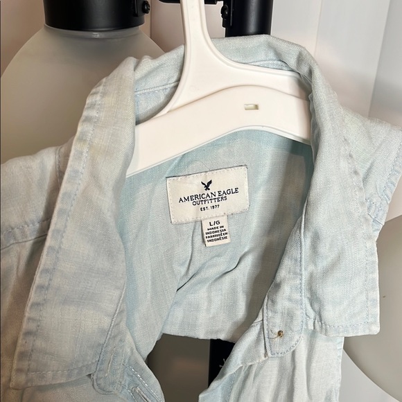 American Eagle Outfitters Light Blue Sleeveless Shirt - Picture 5 of 13